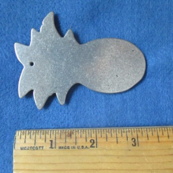 Pewter Pineapple Welcome vintage metal ornament - Picture 2 of 3